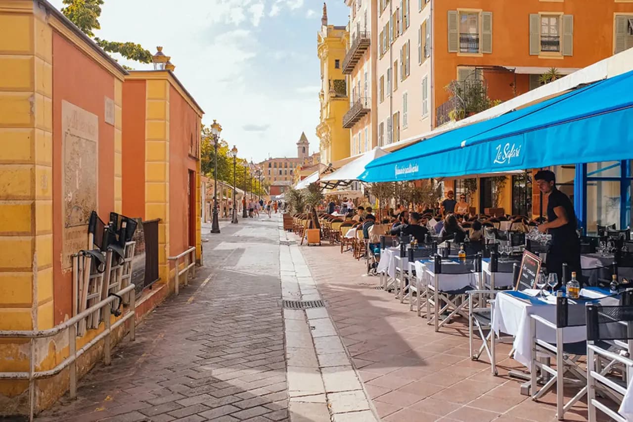 Gdzie zjeść w Nicei? Odkryj najlepsze restauracje i lokalne smaki