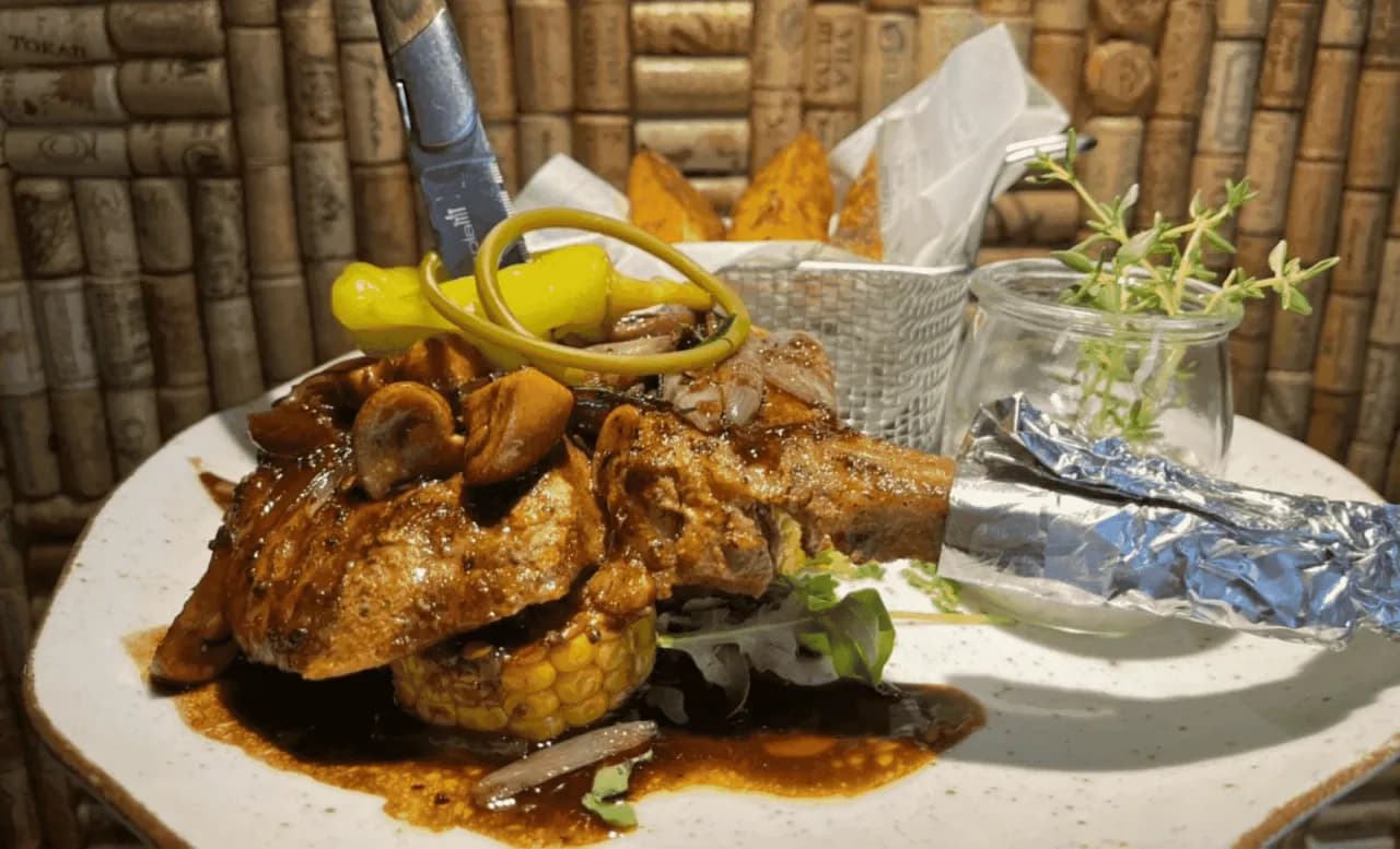 Gdzie zjeść w Jeleniej Górze? Najlepsze restauracje na każdą okazję