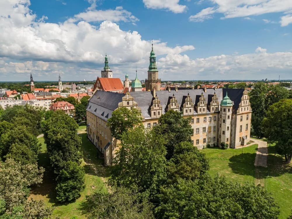 Oleśnica atrakcje – odkryj niezwykłe miejsca, które musisz zobaczyć