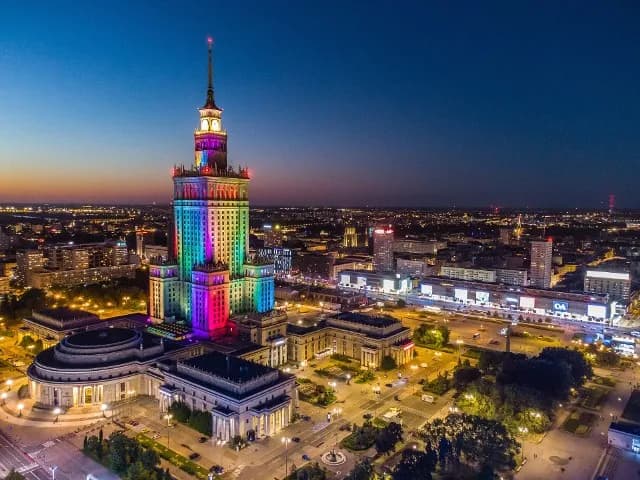 Pałac Kultury atrakcje: co warto zobaczyć i przeżyć w Warszawie