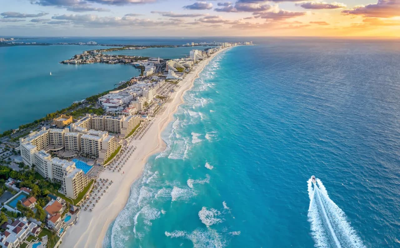 Cancun kiedy jechać: uniknij tłumów i huraganów, wybierz idealny czas
